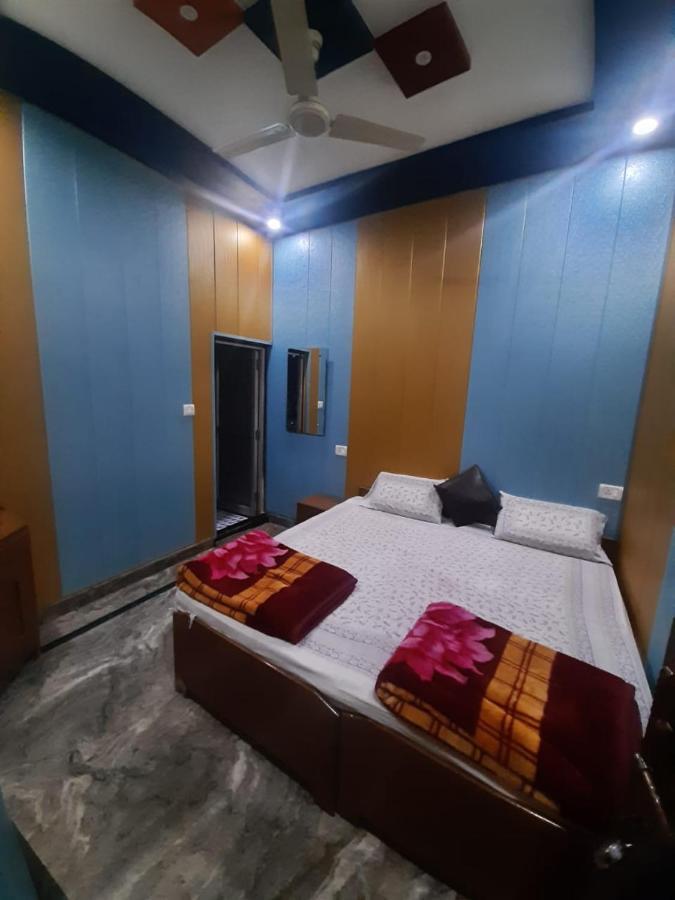 Friends Guest House & Hostelアーグラ エクステリア 写真