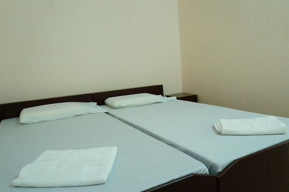 Friends Guest House & Hostelアーグラ エクステリア 写真