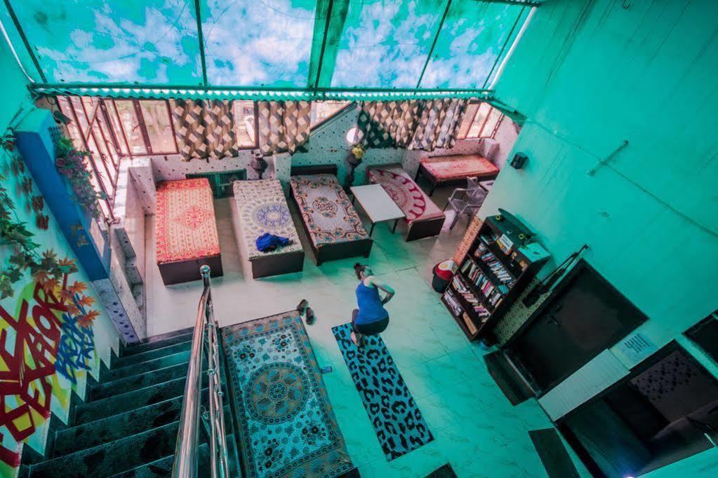 Friends Guest House & Hostelアーグラ エクステリア 写真