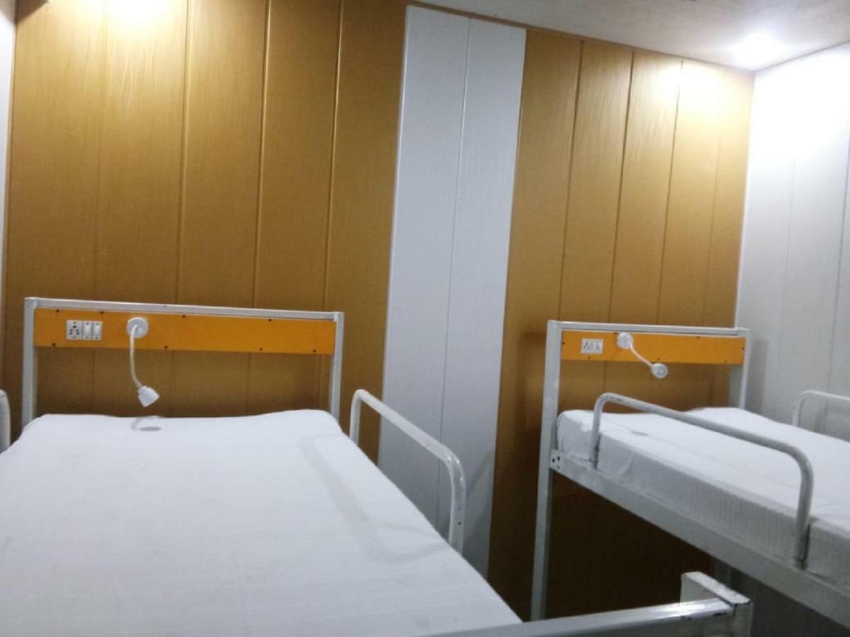 Friends Guest House & Hostelアーグラ エクステリア 写真