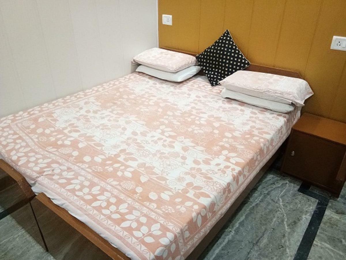 Friends Guest House & Hostelアーグラ エクステリア 写真