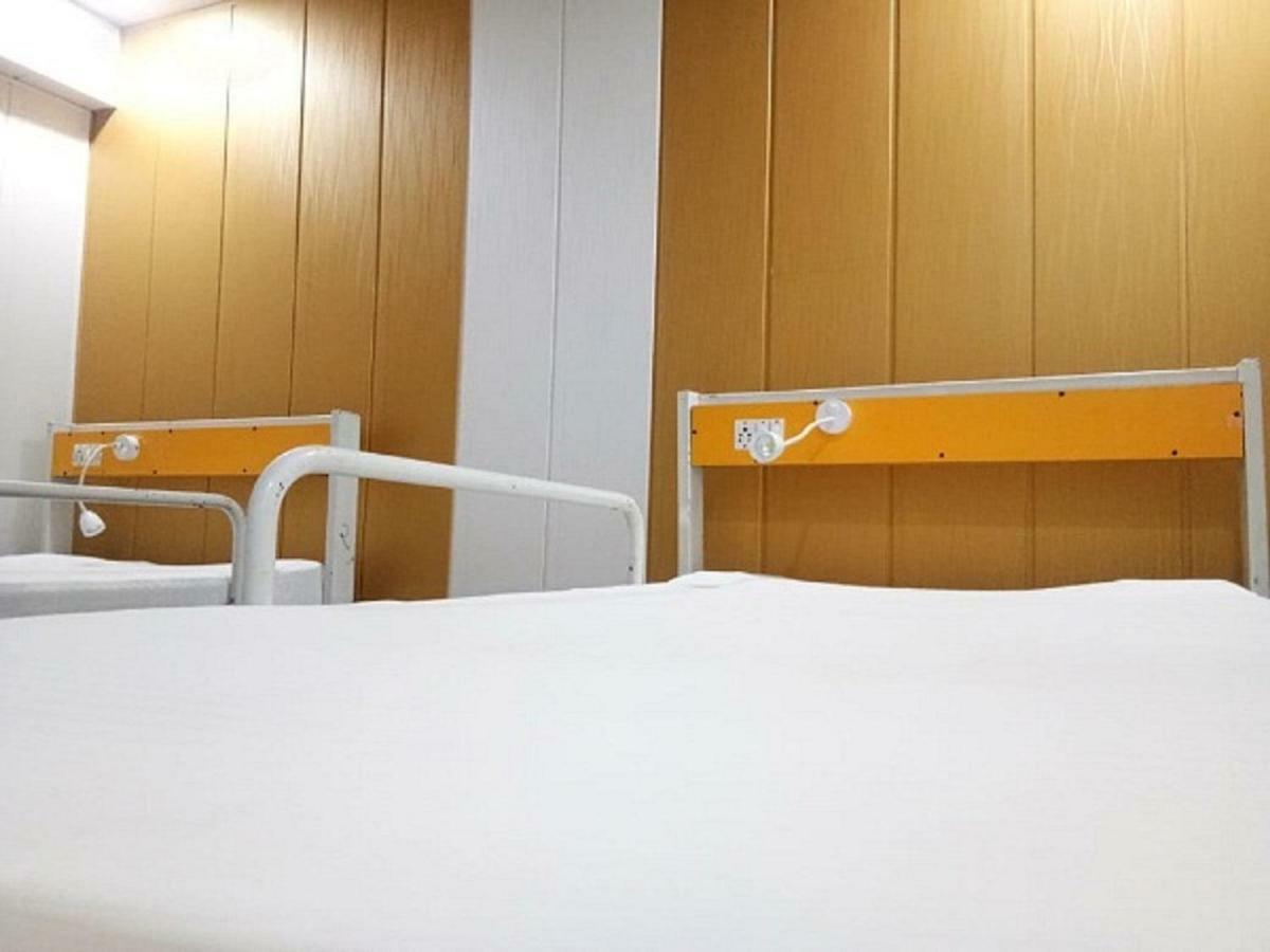 Friends Guest House & Hostelアーグラ エクステリア 写真