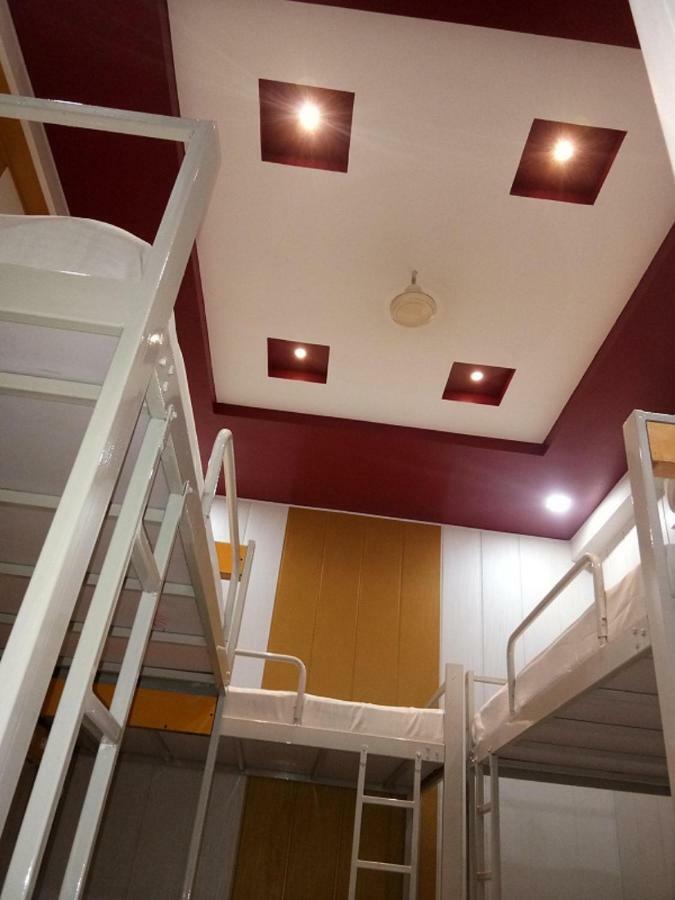 Friends Guest House & Hostelアーグラ エクステリア 写真