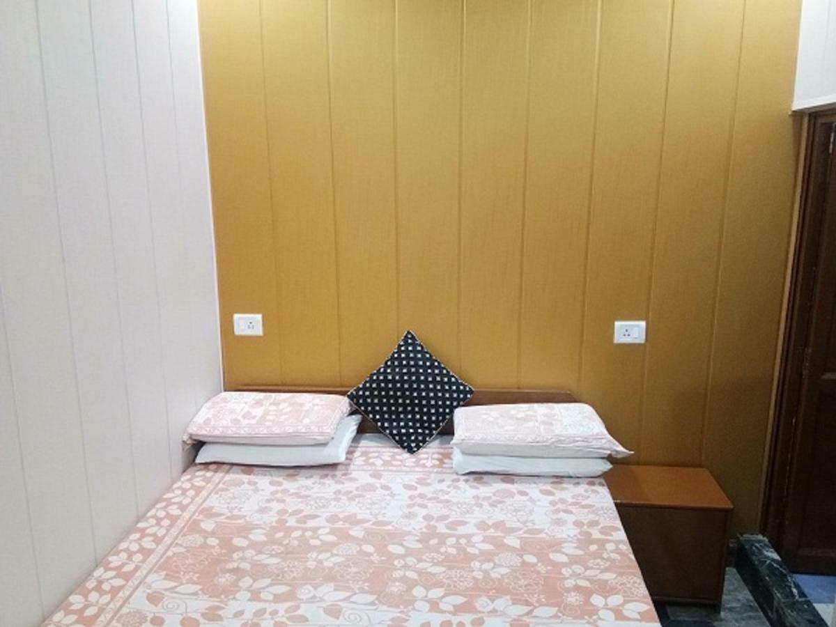 Friends Guest House & Hostelアーグラ エクステリア 写真